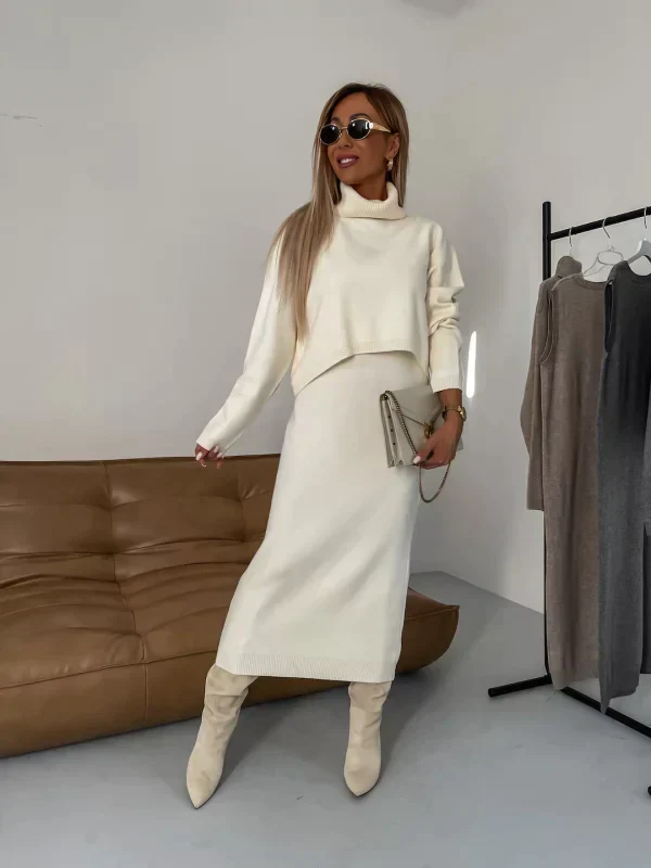 Ensemble tricoté à col roulé – Jupe midi et pull