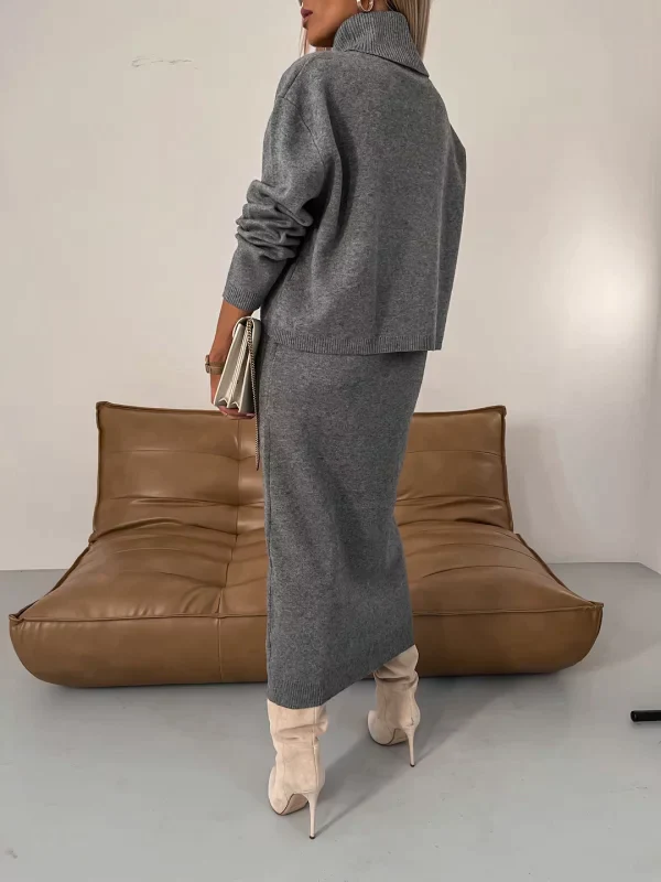 Ensemble tricoté à col roulé – Jupe midi et pull