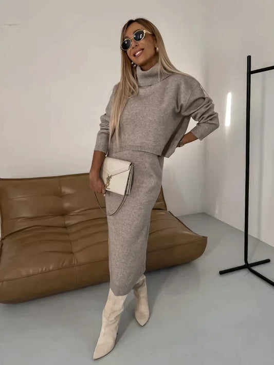 Romee - Robe en maille à col roulé 