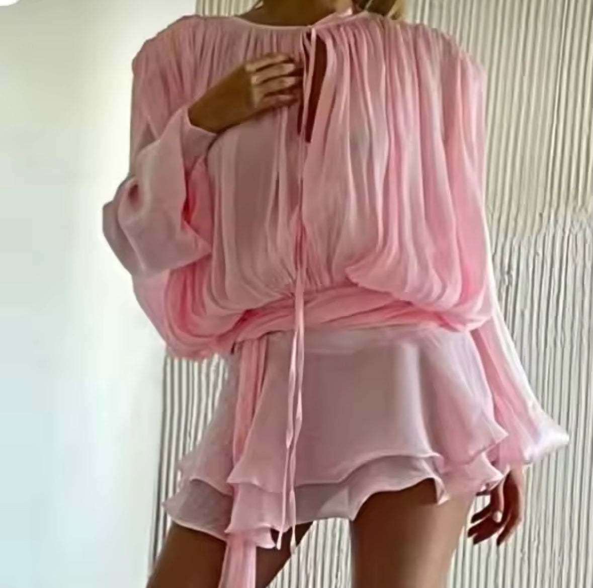 Robe mini élégante à volants Mary Jo